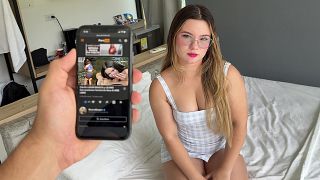 האם את הבחורה מסרטון הפורנו המפורסם הזה? אני אספר להורים שלך! (סקס אנאלי)
