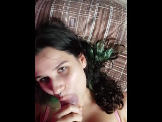 אחות חורגת דפוקה בפה, לוקחת בהצטיינות על הפנים