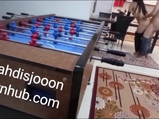 האישה עם באם הפסידה לי בכדוריד, ועשיתי את זה רע (מלא בשיחה פרסית סקסית) איראנית