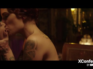 זוג לסביות טועם זין בפעם הראשונה - ב- מאת