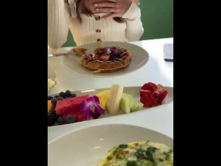 בלונדינית שובבה קייטי קוש אוהבת אחרי ארוחת בוקר נקודת מבט פאק