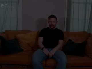 שתי לסביות לוהטות לזיין ולהשתמש בדילדו עם רצועה חלק 2